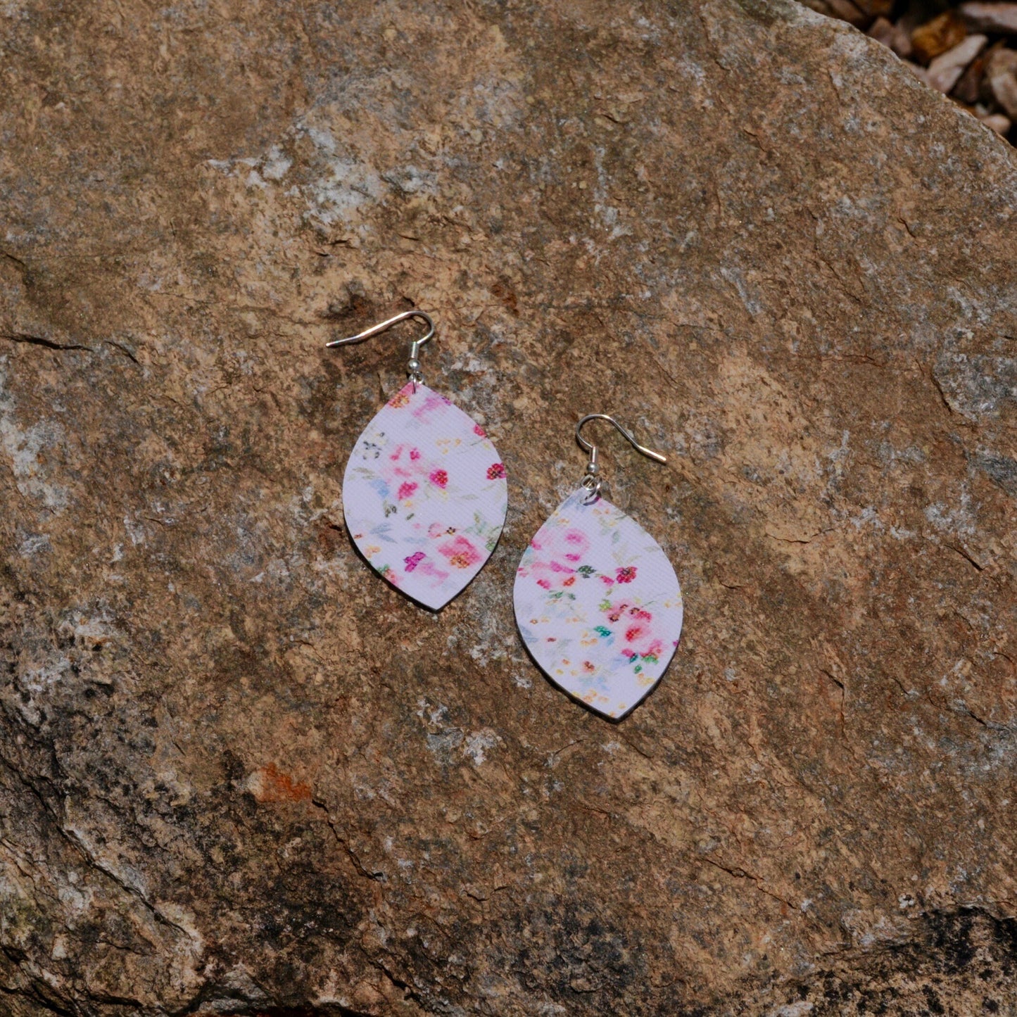 Faux Leather Earrings – Floral – Single Layer Leaf Earrings #115